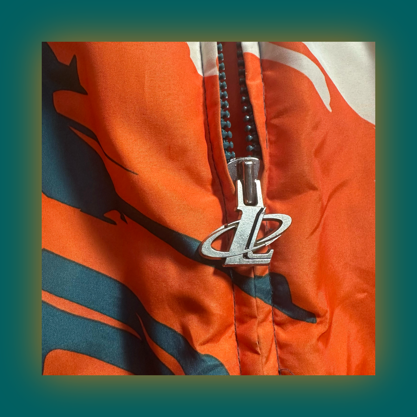 Miami Dolphins Authentic Logo Athletic™️ Splash Puffer Jacket