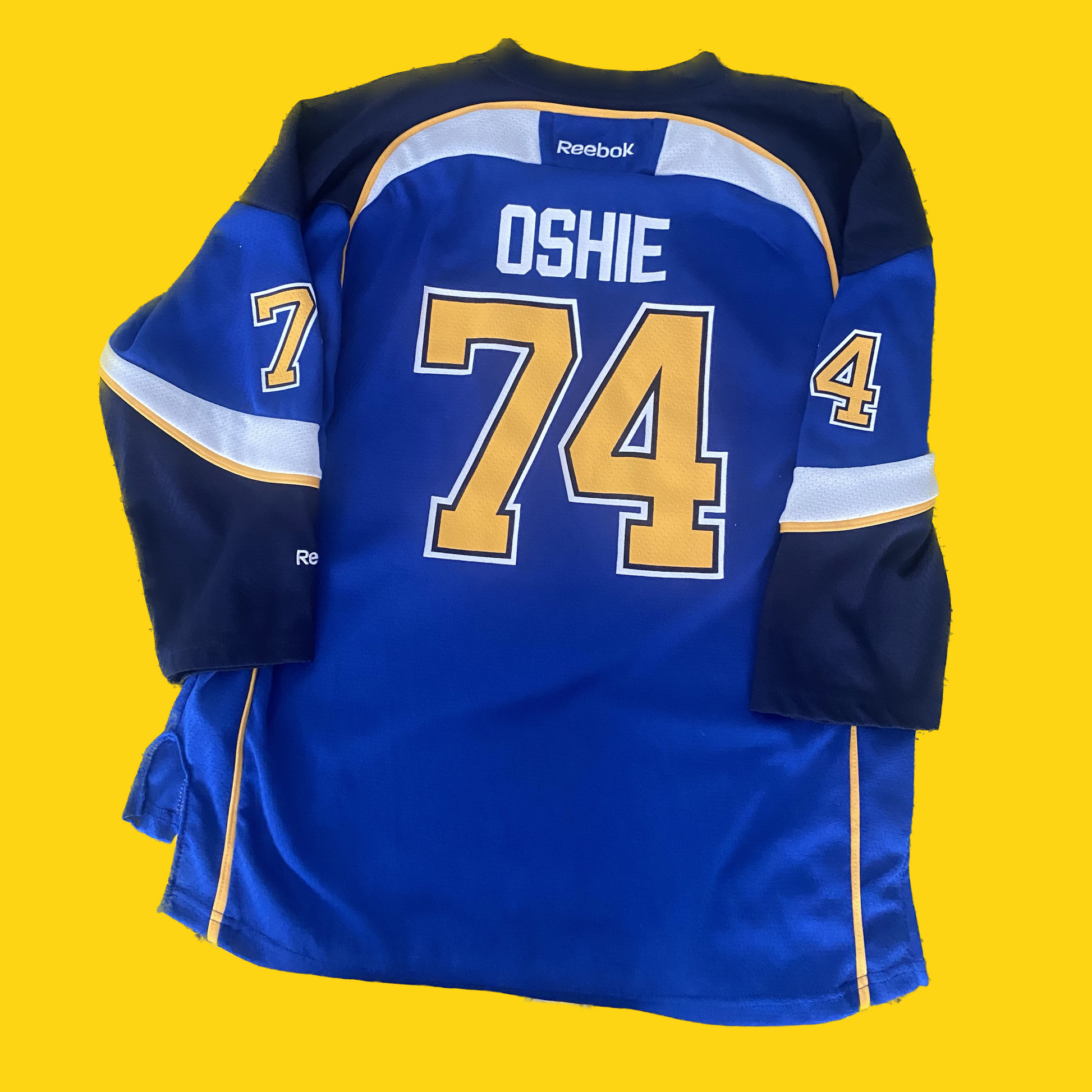 Tj oshie discount blues jersey